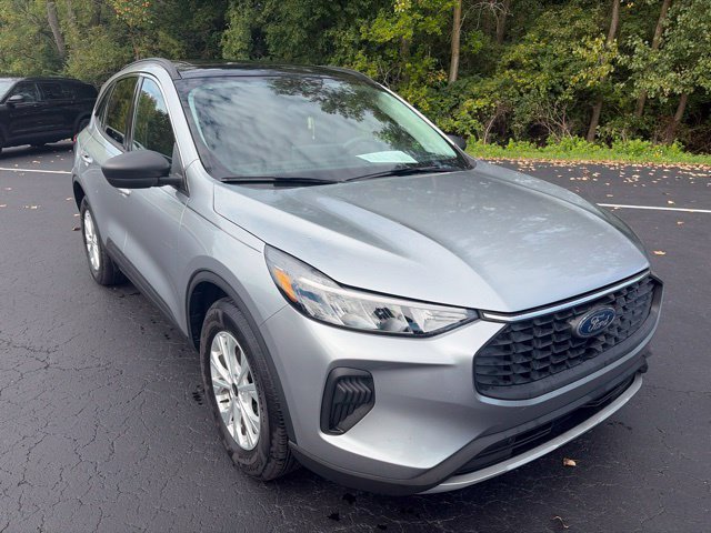 Used 2023 Ford Escape Active w/ Tech Pack #1 AWD/4WD image 7