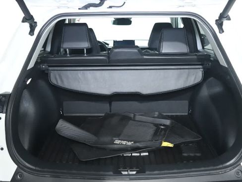 Certified 2023 Toyota Corolla Cross XLE w/ Convenience Package AWD/4WD image 30