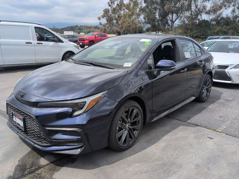 Used 2026 Toyota Corolla SE image 1