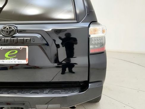 Used 2024 Toyota 4Runner SR5 RWD image 28