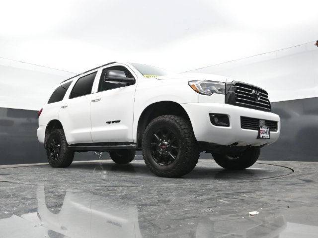 Used 2018 Toyota Sequoia TRD Sport AWD/4WD image 42