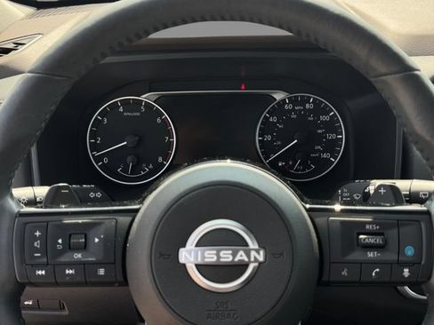 Certified 2023 Nissan Rogue SV w/ SV Premium B Package AWD/4WD image 27