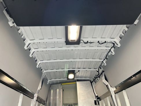 Used 2024 RAM ProMaster 3500 w/ Delivery Van Package FWD image 30