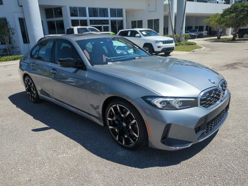 Used 2025 BMW M340i xDrive image 2