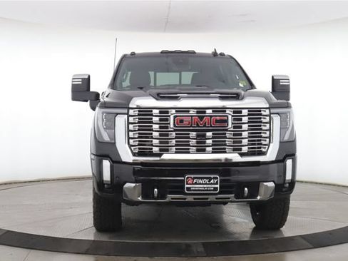 Used 2024 GMC Sierra 2500 Denali w/ Denali Reserve Package AWD/4WD image 12