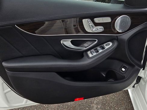 Used 2015 Mercedes-Benz C 300 Sedan image 11