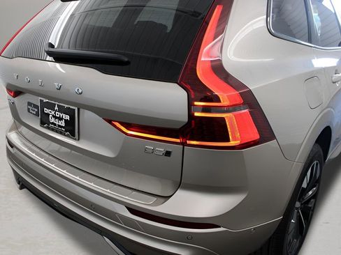 New 2026 Volvo XC60 B5 Plus w/ Protection Package Premier image 21
