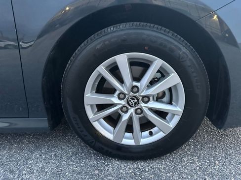 Used 2025 Toyota Camry LE image 29