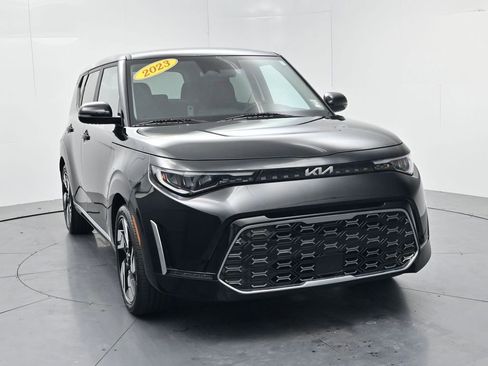 Certified 2023 Kia Soul GT-Line w/ GT-Line Technology Package FWD image 2