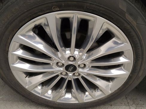 Used 2020 Ford Edge Titanium w/ Equipment Group 301A FWD image 31