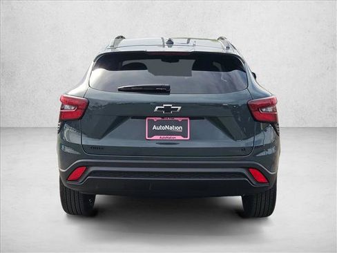 New 2026 Chevrolet Trax LT w/ Driver Confidence Package image 8