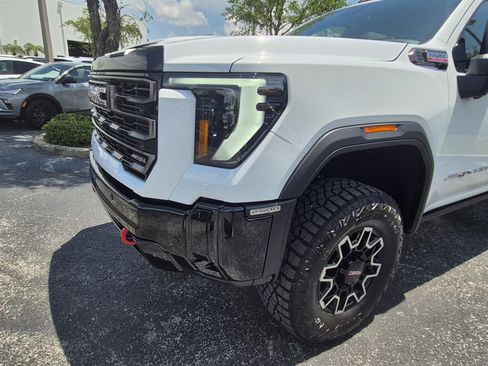 New 2026 GMC Sierra 2500 AT4X AWD/4WD image 9
