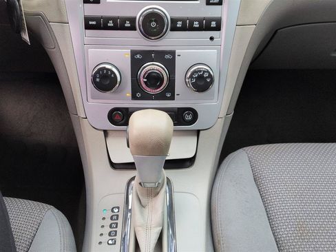 Used 2011 Chevrolet Malibu LS FWD image 22