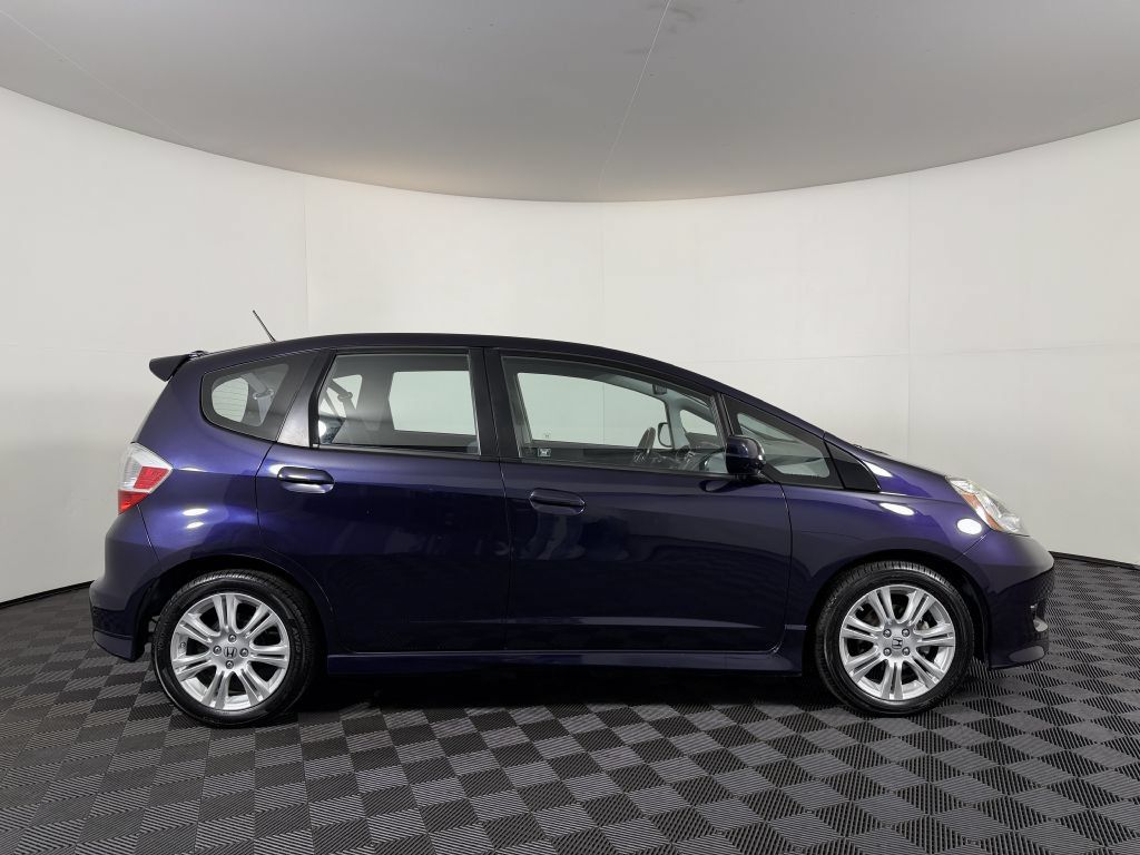 Used 2010 Honda Fit Sport image 4