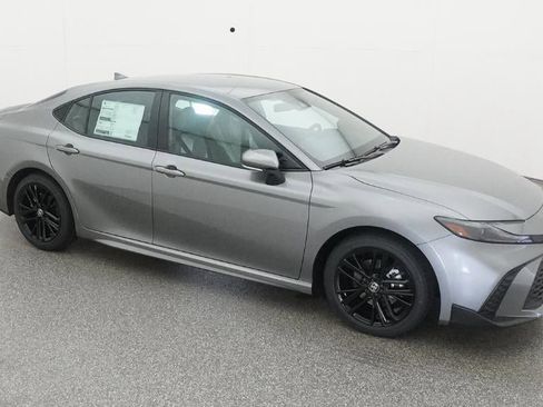 New 2026 Toyota Camry SE FWD image 12