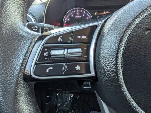 Used 2024 Kia Forte LXS image 21