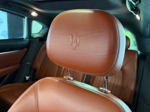 Used 2023 Maserati Levante GT AWD/4WD image 19