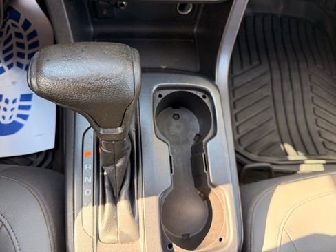 Used 2015 Chevrolet Colorado W/T image 16