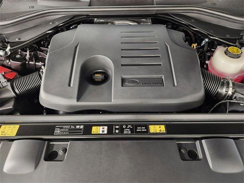 New 2026 Land Rover Range Rover Sport SE image 32