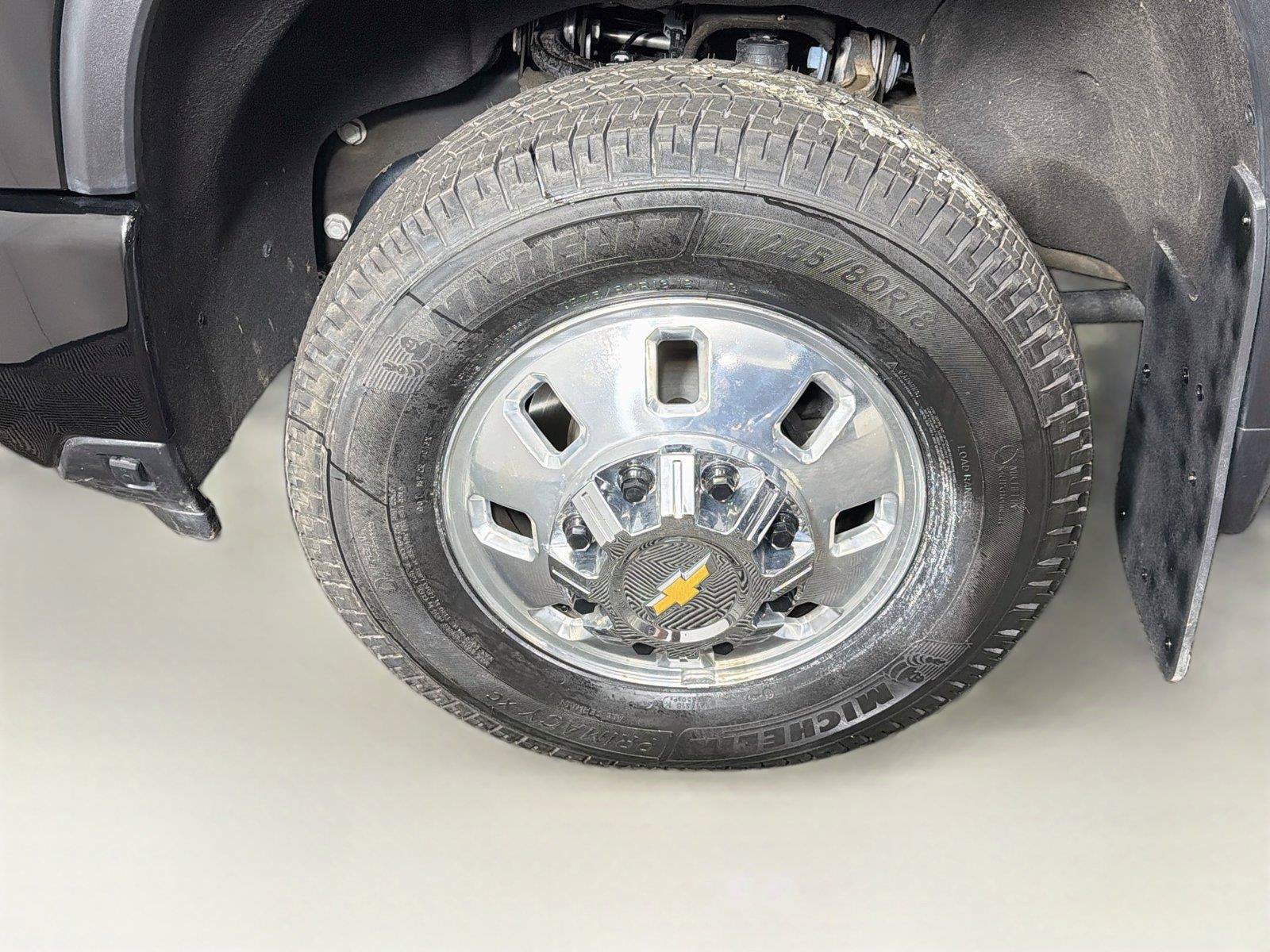 Used 2024 Chevrolet Silverado 3500 High Country w/ High Country Premium Package AWD/4WD image 34