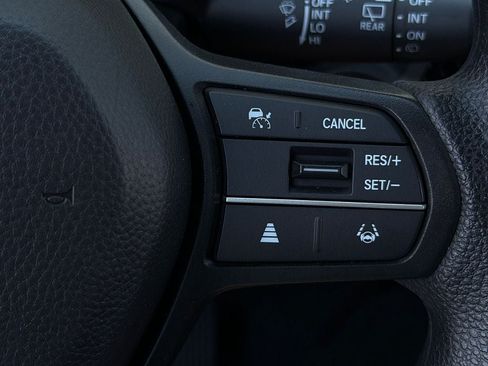 Used 2025 Honda CR-V LX image 20