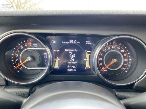 Used 2020 Jeep Gladiator Sport w/ Quick Order Package 24S image 15