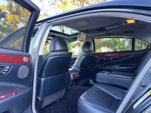 Used 2008 Lexus LS 600h L image 31