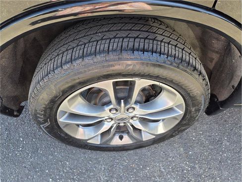 Used 2020 Dodge Durango GT RWD image 9