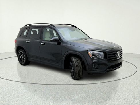 New 2026 Mercedes-Benz GLB 250 image 5