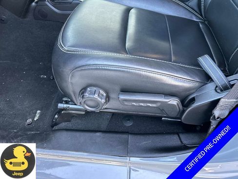 Used 2023 Jeep Wrangler Unlimited Sahara image 23