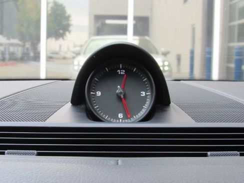 Used 2019 Porsche Panamera 4 image 43