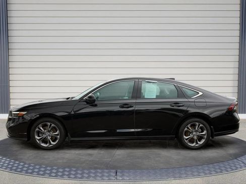 Used 2024 Honda Accord EX image 4
