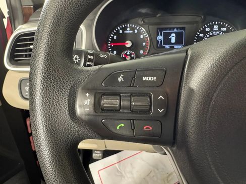 Used 2017 Kia Sorento AWD image 15