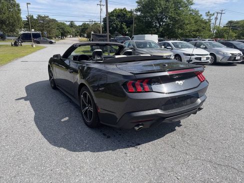 Used 2024 Ford Mustang Premium RWD image 3