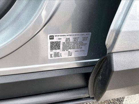 Used 2025 Chevrolet Equinox LT image 43