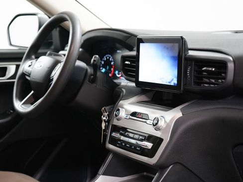 Certified 2022 Ford Explorer 4WD image 26