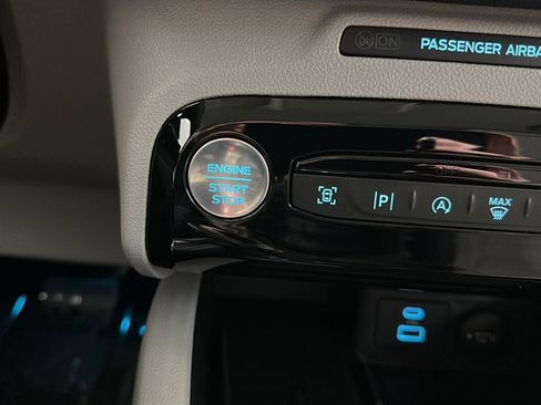 Used 2023 Ford Escape Platinum w/ Premium Technology Package image 16