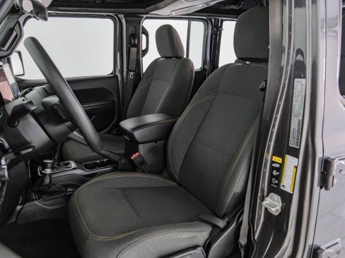 Used 2024 Jeep Wrangler Unlimited Sport image 25