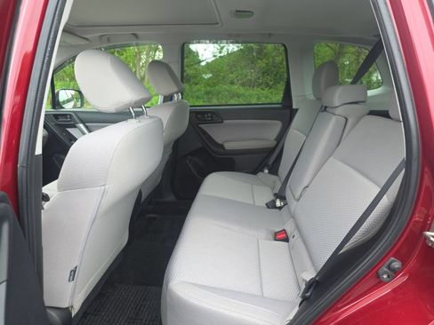 Used 2018 Subaru Forester 2.5i Premium AWD/4WD image 18
