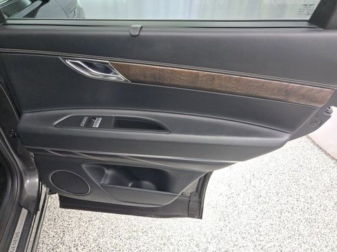 Used 2024 Genesis GV80 2.5T image 10