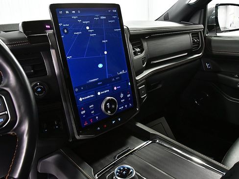 Used 2024 Ford Expedition Max Platinum image 21