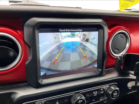 Used 2018 Jeep Wrangler Unlimited Rubicon AWD/4WD image 23