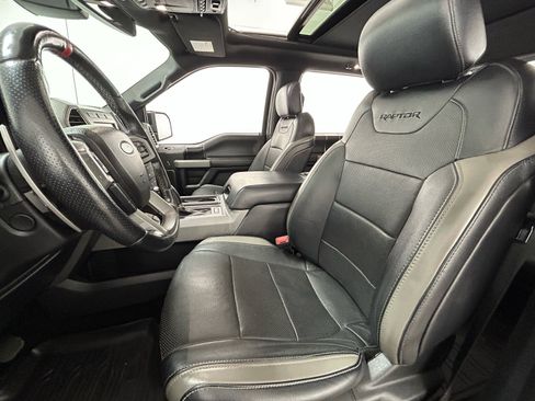 Used 2018 Ford F150 Raptor w/ Equipment Group 802A Luxury image 33