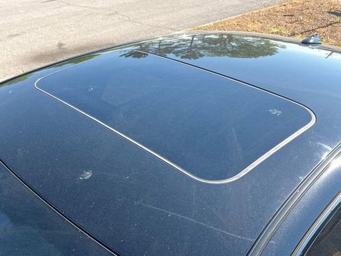 Used 2023 INFINITI Q50 Sensory image 10