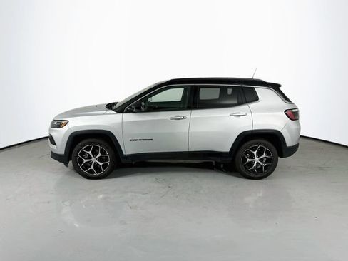 Used 2024 Jeep Compass Limited AWD/4WD image 5