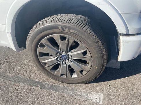 Used 2016 Ford F150 Lariat w/ Equipment Group 502A Luxury image 5