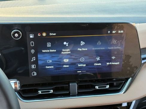 Used 2025 Chevrolet Equinox ACTIV w/ Safety and Technology Package image 11