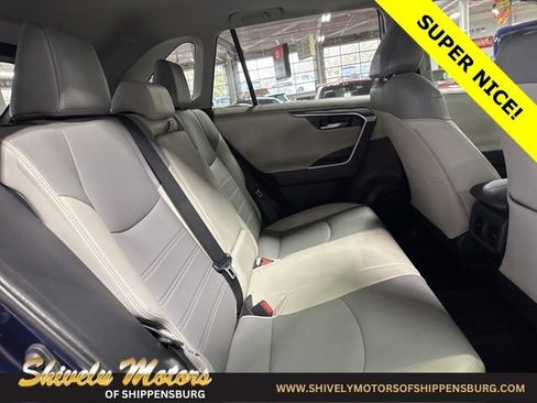 Used 2019 Toyota RAV4 Limited w/ All Weather Liner Package image 38