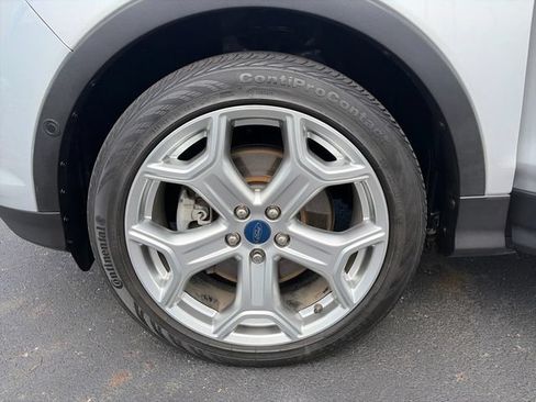 Used 2019 Ford Escape Titanium AWD/4WD image 29
