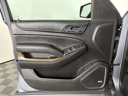 Used 2018 Chevrolet Tahoe LT image 12